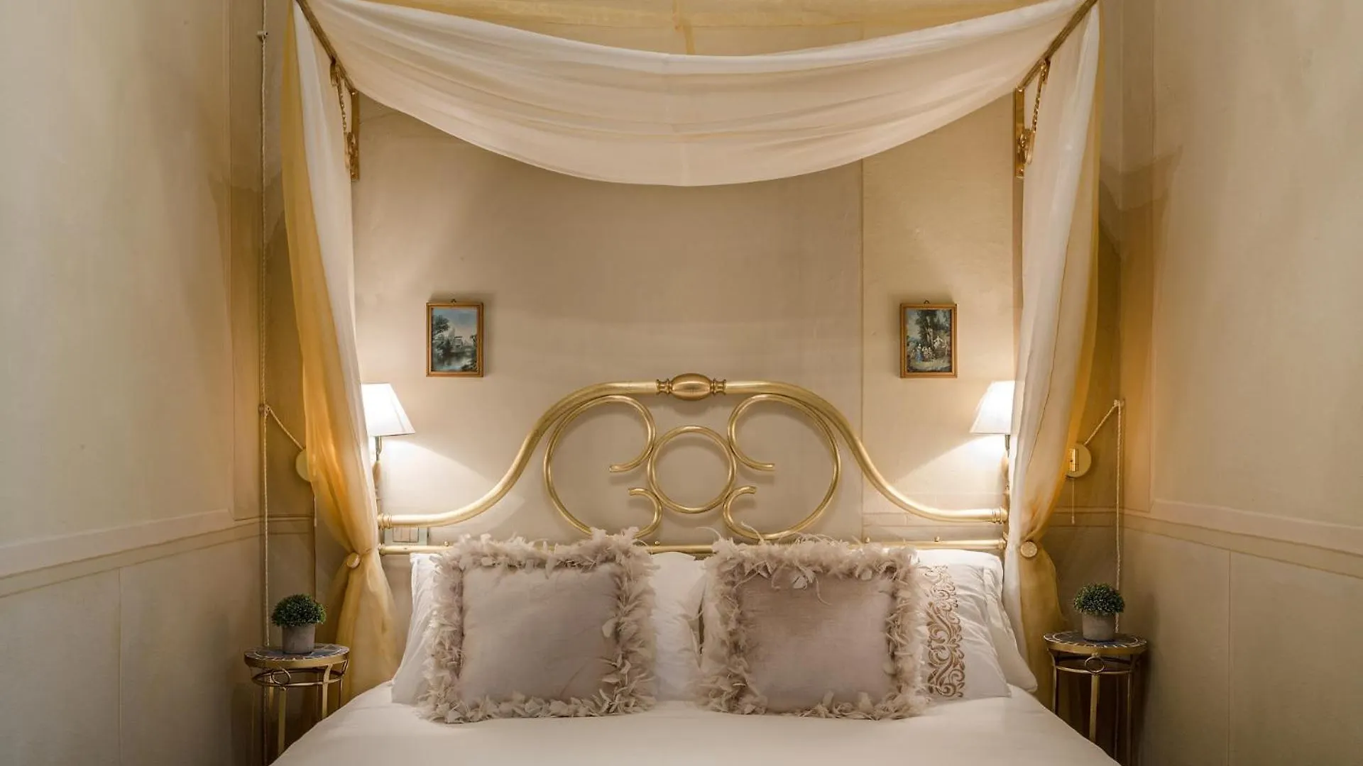 Casa Beatrice, An Apartment With Private Garden Inside The Walls Of Lucca 0*,  Italy