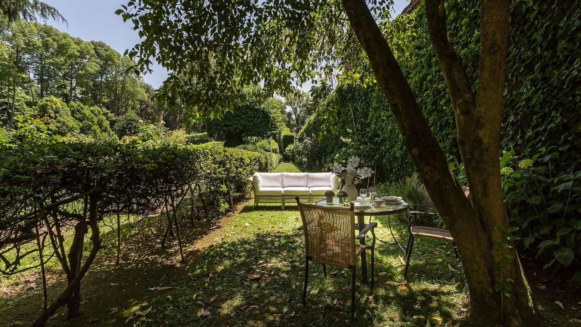 Casa Beatrice, An Apartment With Private Garden Inside The Walls Of Lucca 0*,