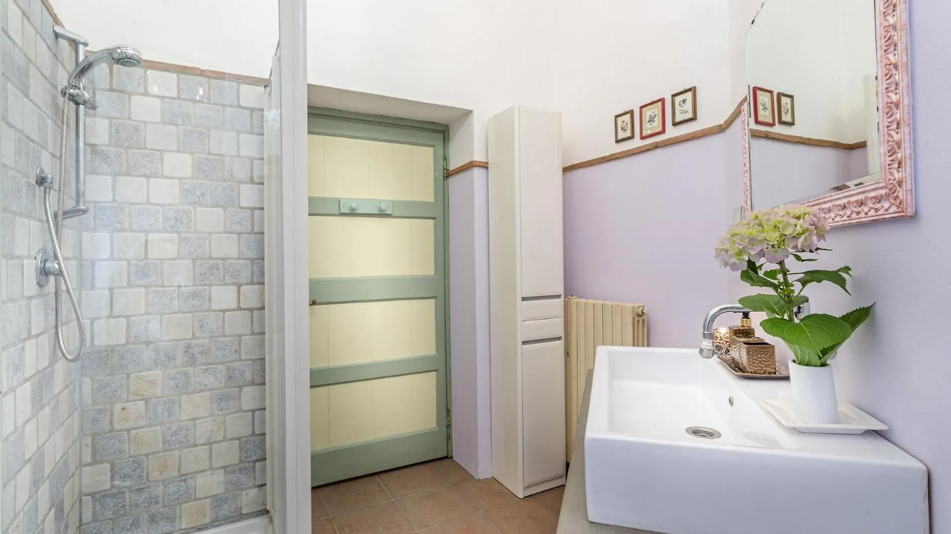 Casa Beatrice, An Apartment With Private Garden Inside The Walls Of Lucca