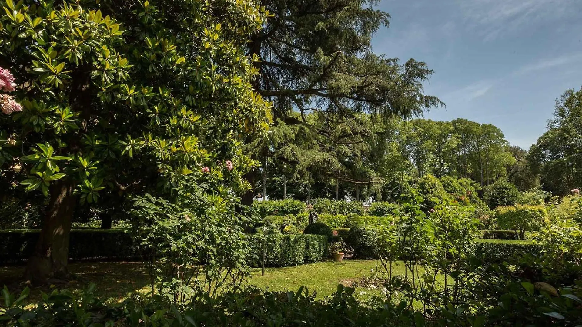Casa Beatrice, An Apartment With Private Garden Inside The Walls Of Lucca